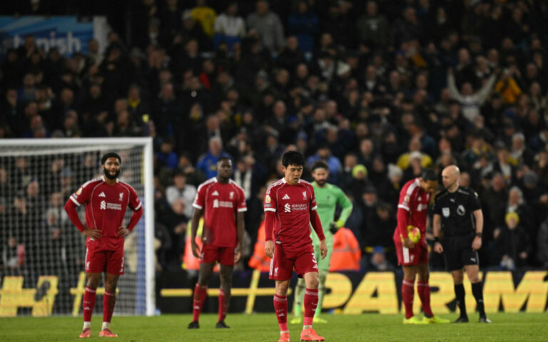 Liverpool cede un empate en el último minuto ante Leeds en un partido de ida y vuelta